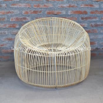 Sillón de mimbre empalizado
