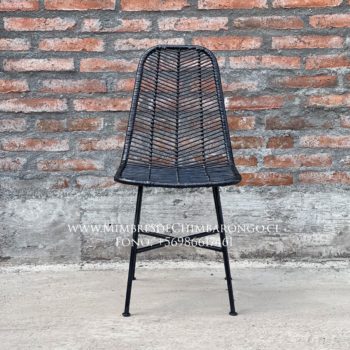 Alternative view of SILLA DE MIMBRE FLECHA NEGRA