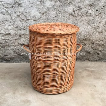 CANASTO DE MIMBRE CON TAPA 42x50 cm